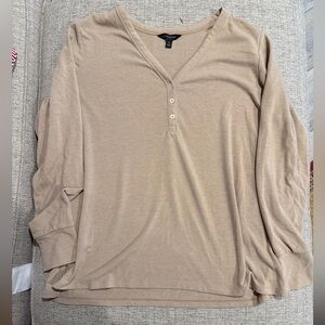 Banana Republic Beige Henley Long Sleeve Top | XL | Soft Knit EUC